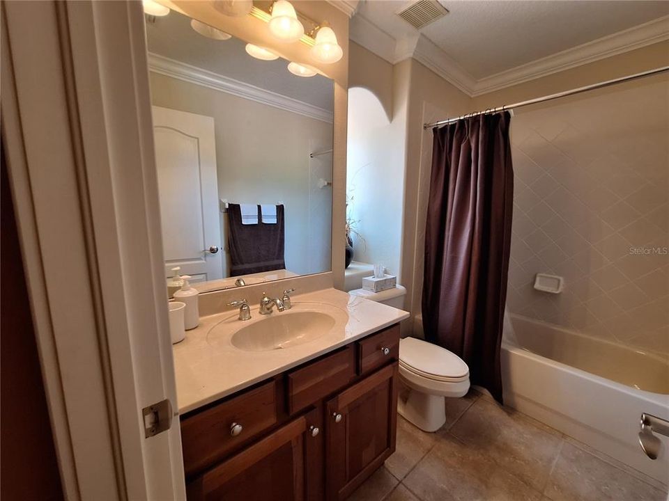 En Venta: $799,900 (4 camas, 4 baños, 3499 Pies cuadrados)