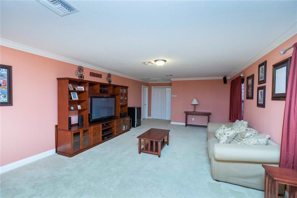 En Venta: $799,900 (4 camas, 4 baños, 3499 Pies cuadrados)