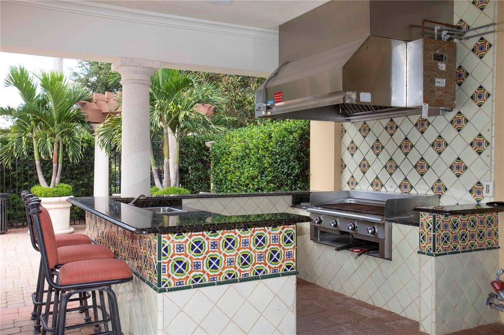 En Venta: $799,900 (4 camas, 4 baños, 3499 Pies cuadrados)