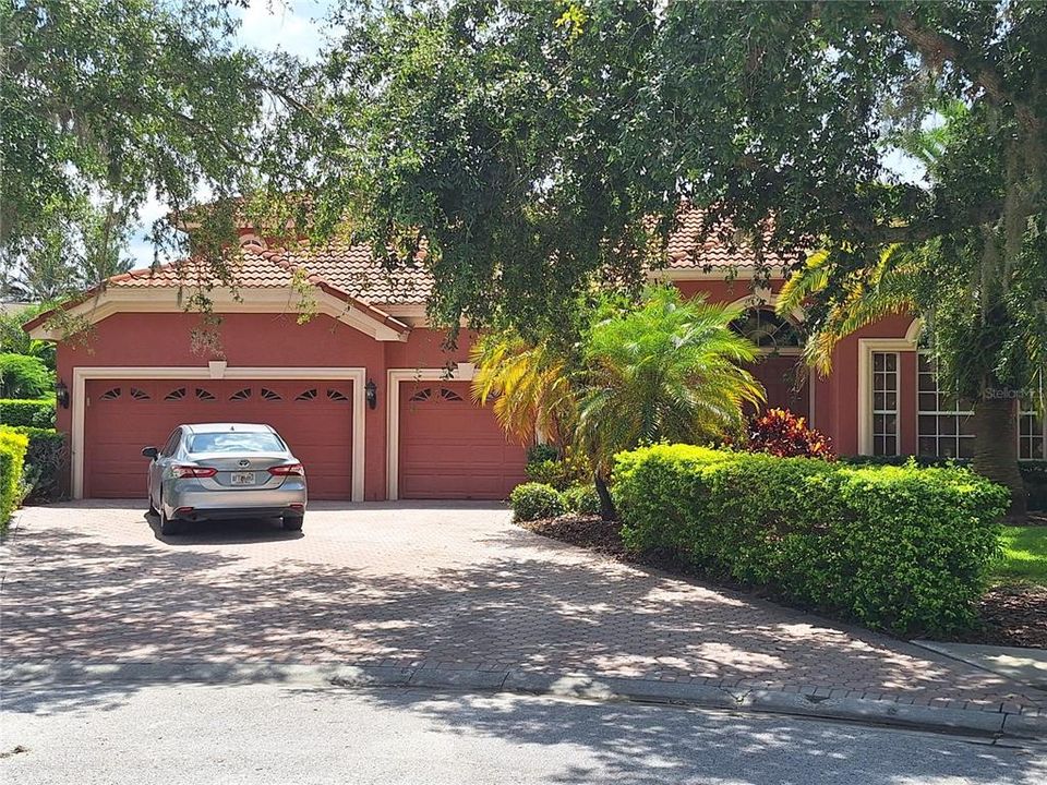 En Venta: $799,900 (4 camas, 4 baños, 3499 Pies cuadrados)