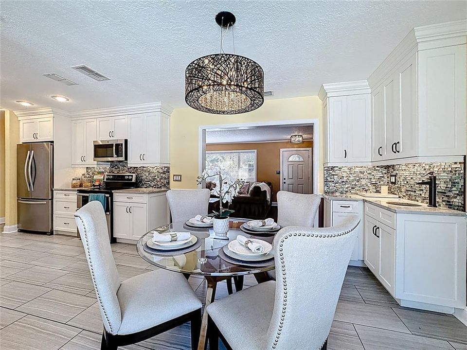 For Sale: $589,500 (3 beds, 3 baths, 1824 Square Feet)