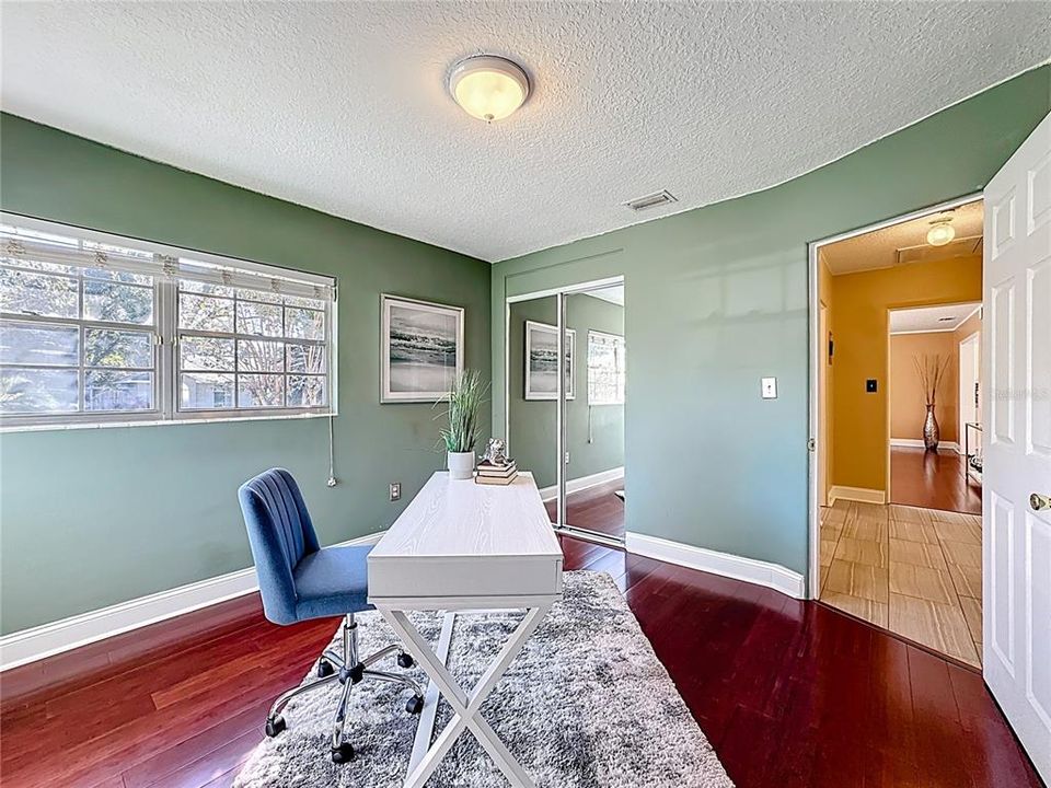 For Sale: $589,500 (3 beds, 3 baths, 1824 Square Feet)