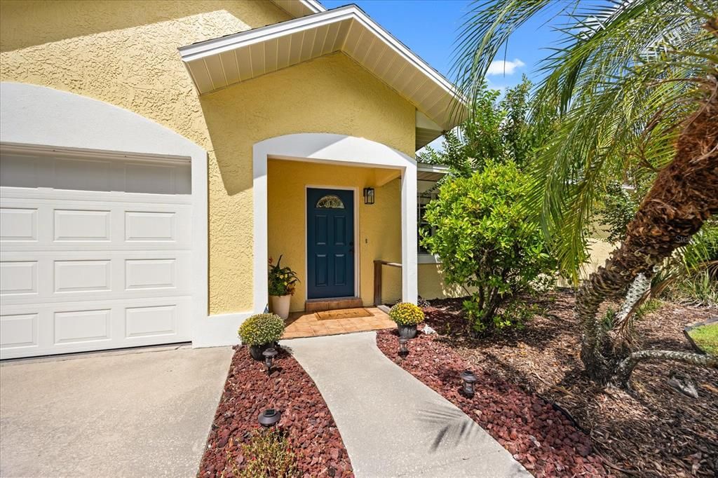 For Sale: $589,500 (3 beds, 3 baths, 1824 Square Feet)