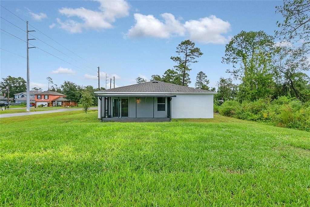 待售: $365,000 (4 贝兹, 2 浴室, 1893 平方英尺)