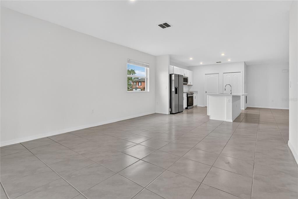 待售: $365,000 (4 贝兹, 2 浴室, 1893 平方英尺)