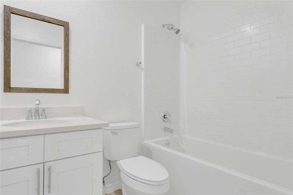 待售: $365,000 (4 贝兹, 2 浴室, 1893 平方英尺)