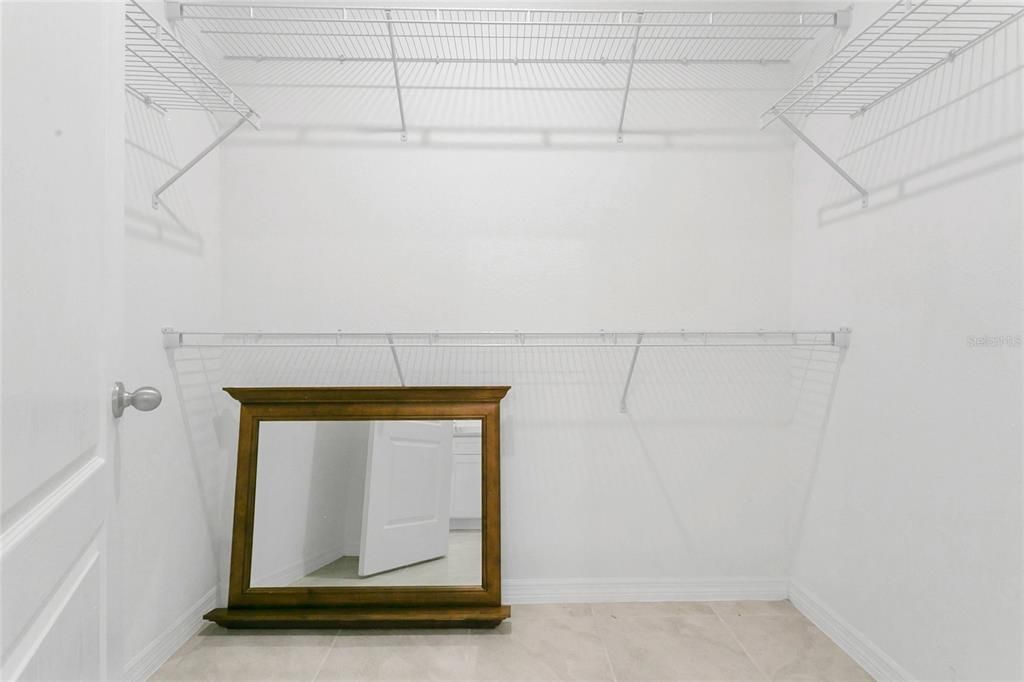 待售: $365,000 (4 贝兹, 2 浴室, 1893 平方英尺)