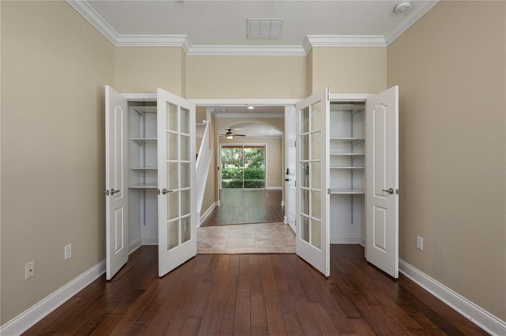 На продажу: $490,000 (4 спален, 2 ванн, 2708 Квадратных фут)