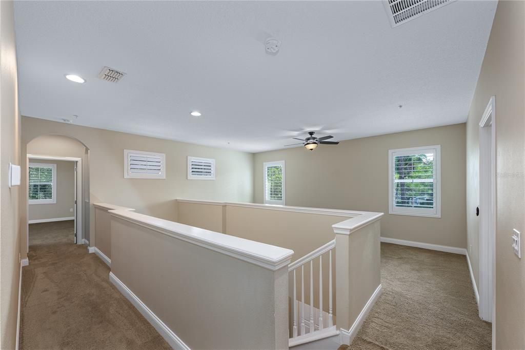 На продажу: $490,000 (4 спален, 2 ванн, 2708 Квадратных фут)