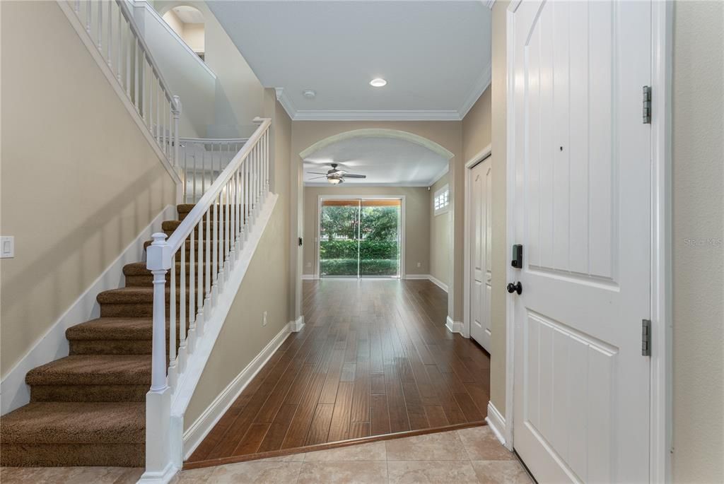 На продажу: $490,000 (4 спален, 2 ванн, 2708 Квадратных фут)