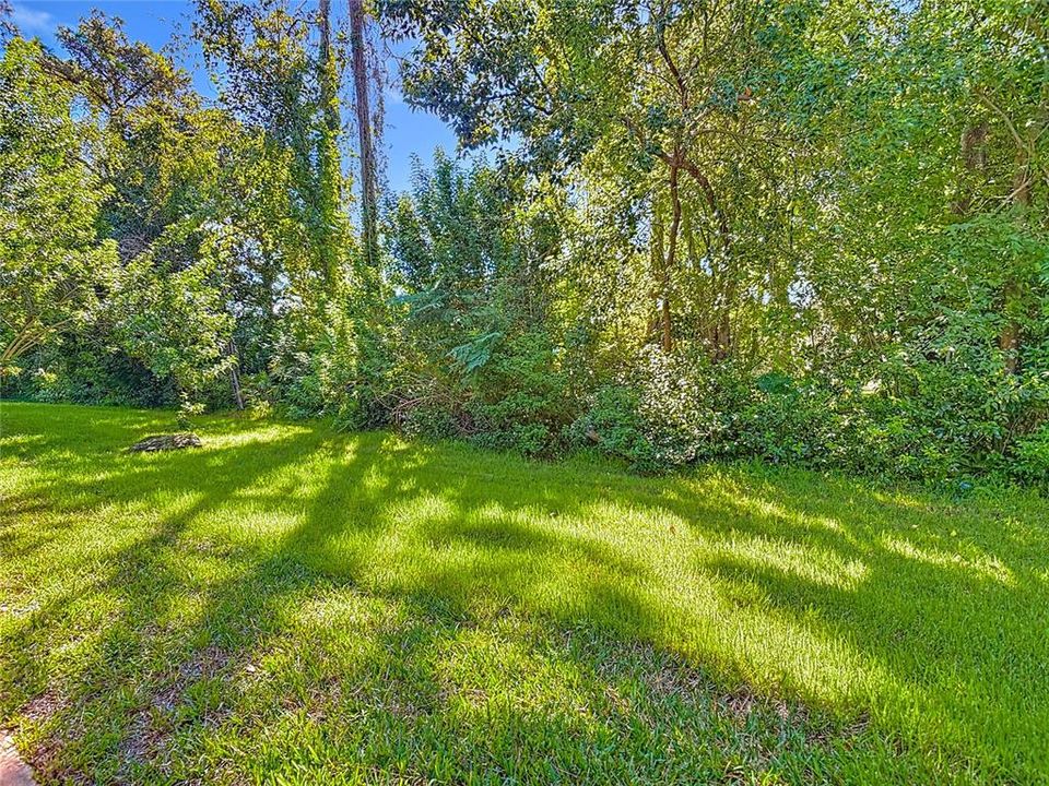 На продажу: $320,000 (2 спален, 2 ванн, 1391 Квадратных фут)