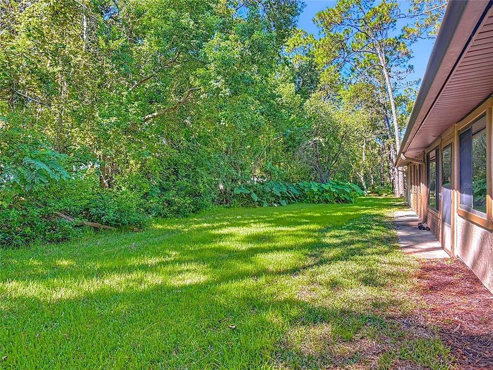 На продажу: $320,000 (2 спален, 2 ванн, 1391 Квадратных фут)