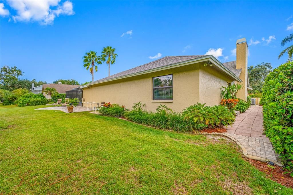 En Venta: $846,500 (4 camas, 2 baños, 3156 Pies cuadrados)