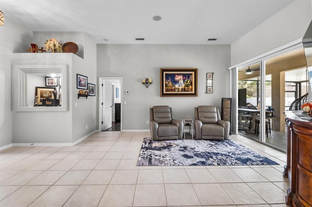 待售: $564,000 (5 贝兹, 3 浴室, 2683 平方英尺)