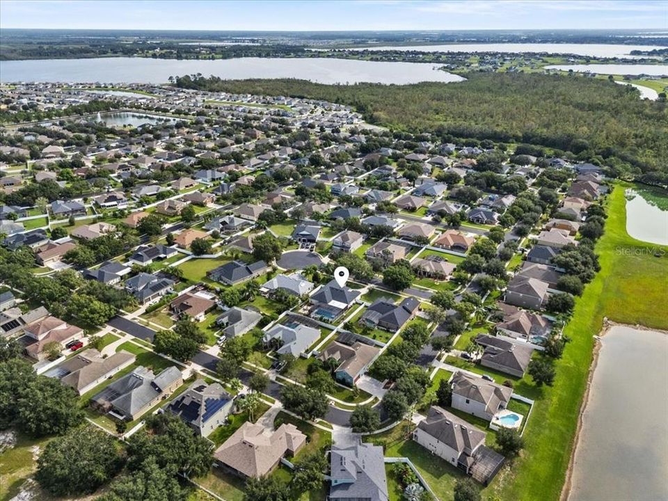 待售: $564,000 (5 贝兹, 3 浴室, 2683 平方英尺)