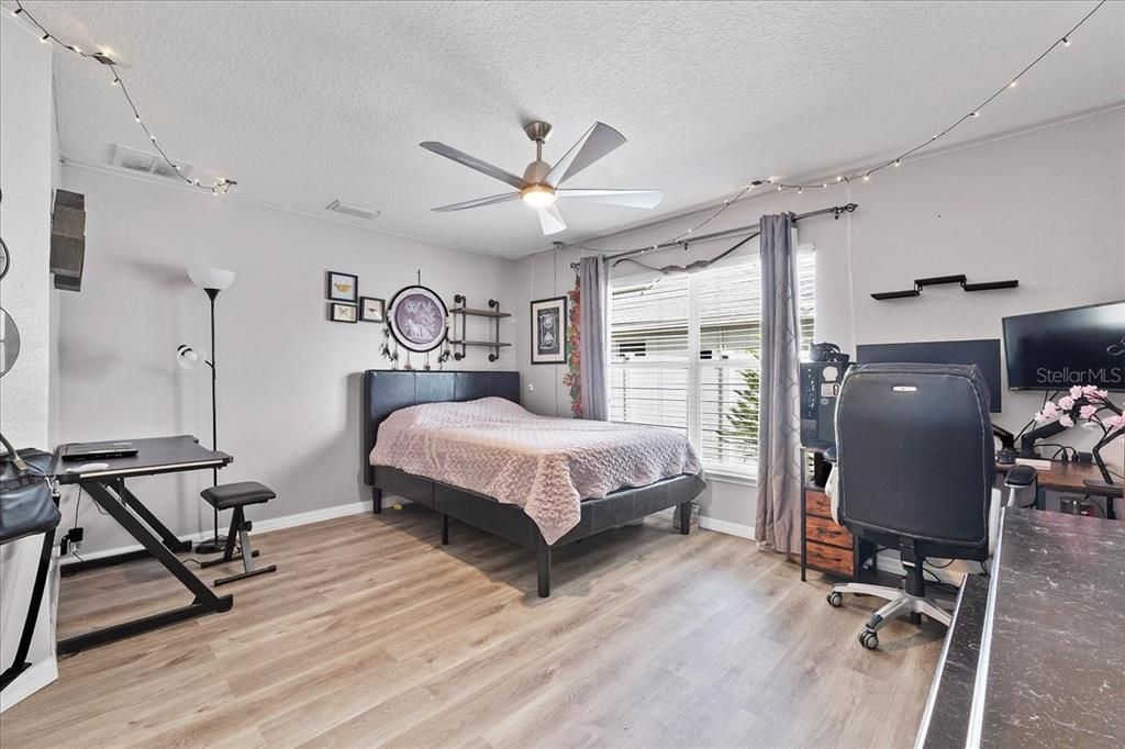 待售: $564,000 (5 贝兹, 3 浴室, 2683 平方英尺)