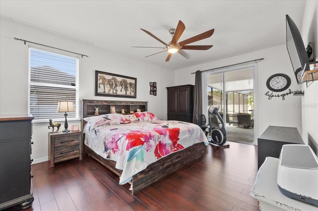 待售: $564,000 (5 贝兹, 3 浴室, 2683 平方英尺)