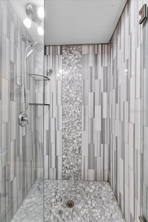 待售: $564,000 (5 贝兹, 3 浴室, 2683 平方英尺)