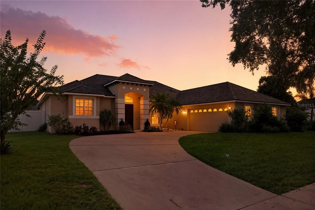 待售: $564,000 (5 贝兹, 3 浴室, 2683 平方英尺)