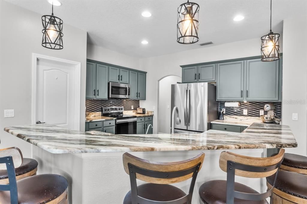 待售: $564,000 (5 贝兹, 3 浴室, 2683 平方英尺)