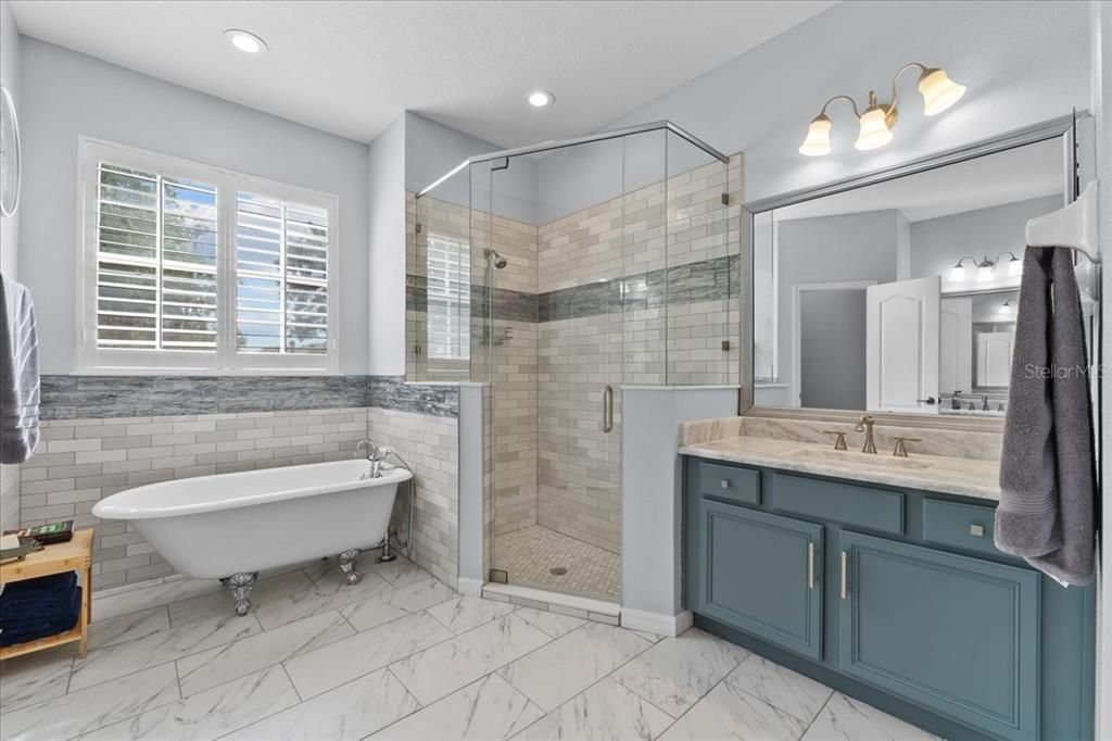 待售: $564,000 (5 贝兹, 3 浴室, 2683 平方英尺)