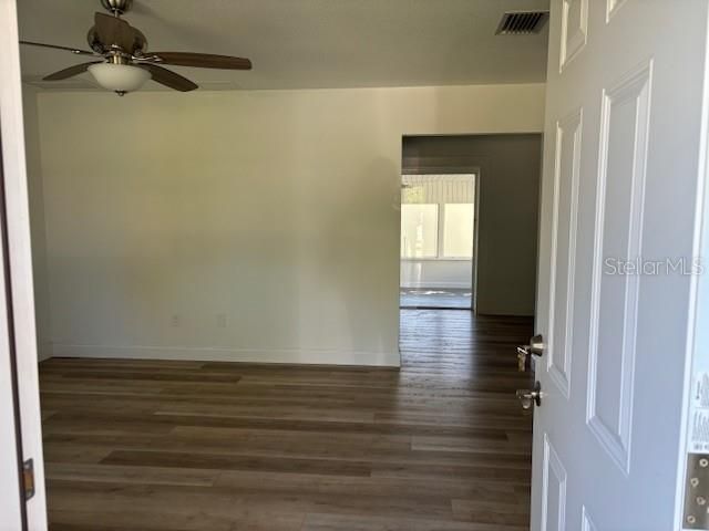 For Sale: $283,000 (3 beds, 1 baths, 1011 Square Feet)