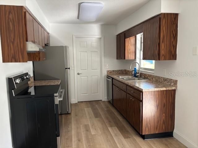 For Sale: $283,000 (3 beds, 1 baths, 1011 Square Feet)