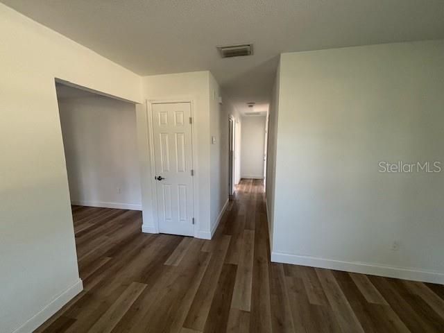 For Sale: $283,000 (3 beds, 1 baths, 1011 Square Feet)