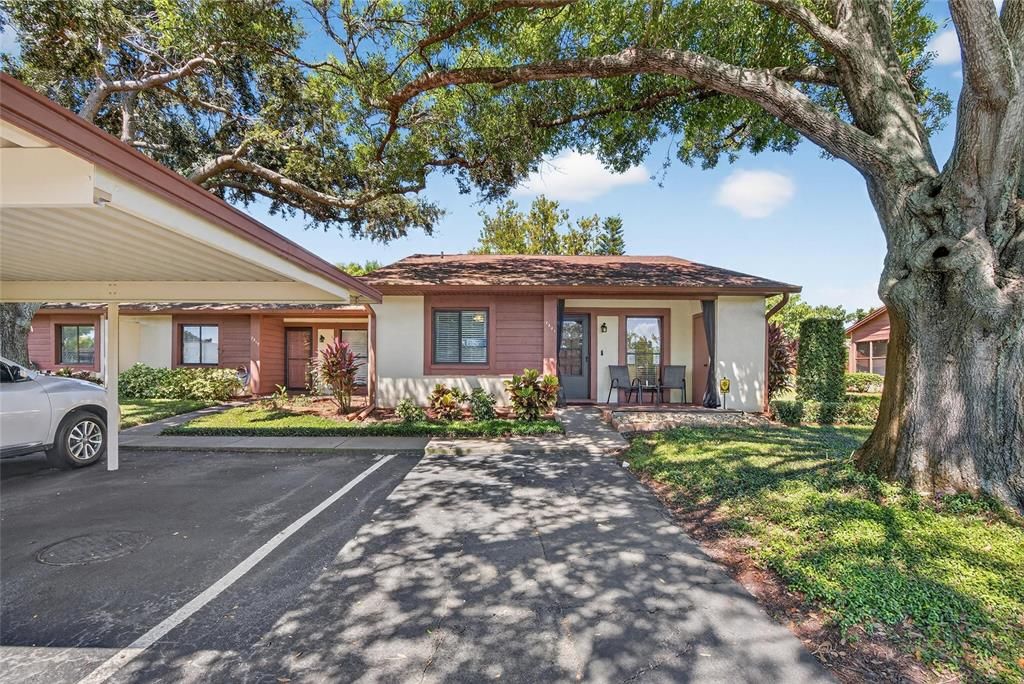 合同活跃: $149,000 (2 贝兹, 2 浴室, 1029 平方英尺)