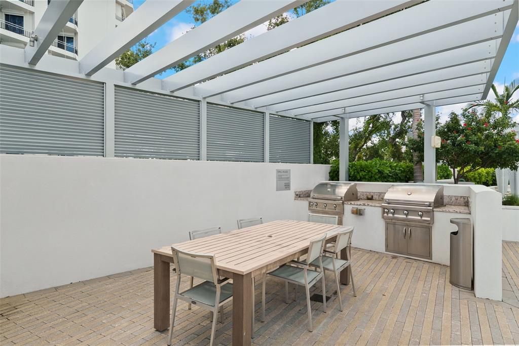 En Venta: $2,999,000 (3 camas, 3 baños, 3395 Pies cuadrados)