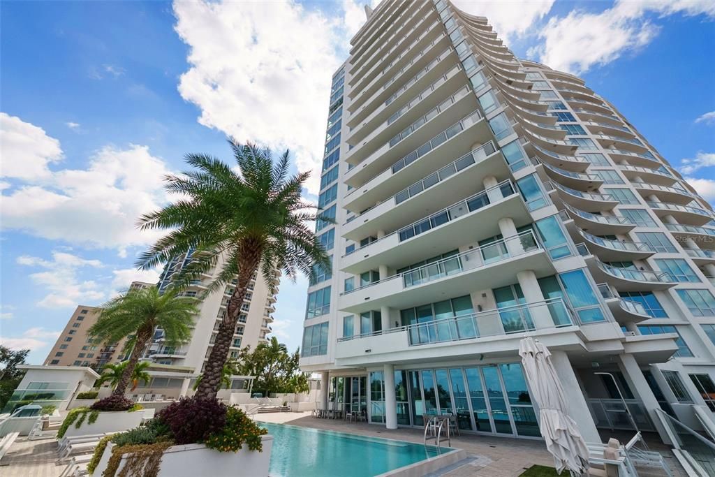 En Venta: $2,999,000 (3 camas, 3 baños, 3395 Pies cuadrados)