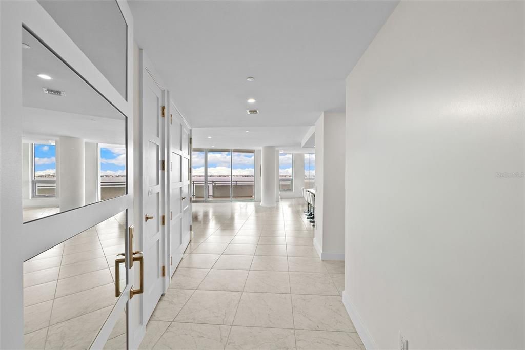 En Venta: $2,999,000 (3 camas, 3 baños, 3395 Pies cuadrados)