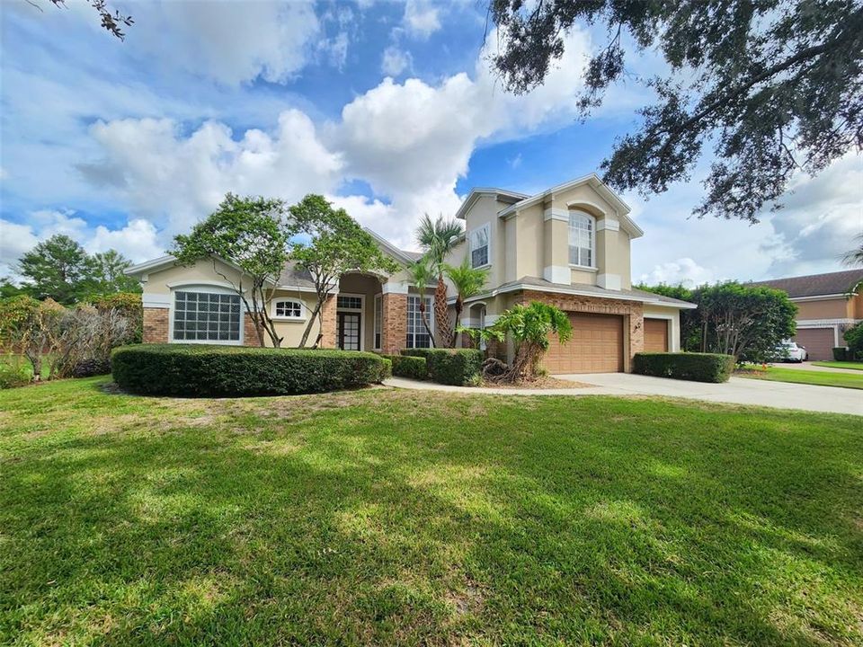 For Rent: $4,950 (5 beds, 4 baths, 3662 Square Feet)