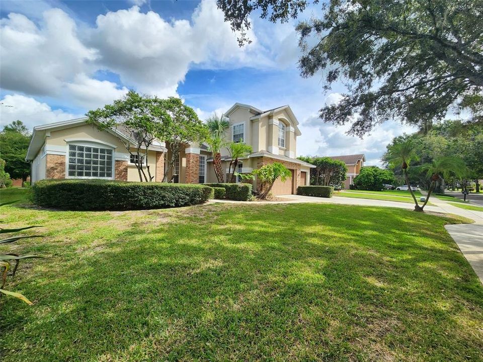 For Rent: $4,950 (5 beds, 4 baths, 3662 Square Feet)