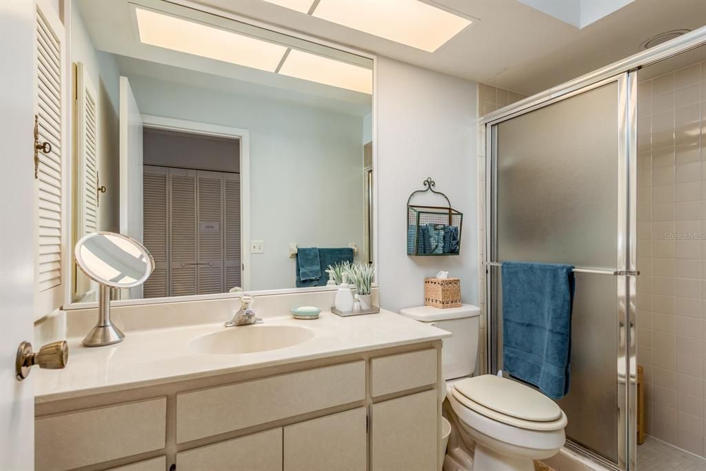 Active With Contract: $200,000 (2 beds, 2 baths, 1022 Square Feet)