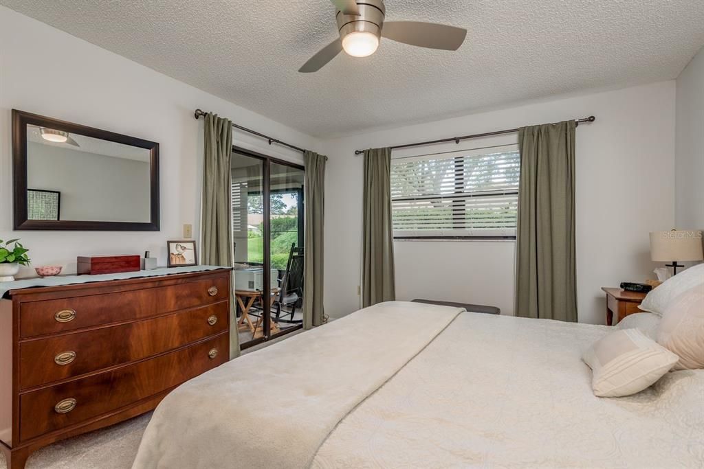 Active With Contract: $200,000 (2 beds, 2 baths, 1022 Square Feet)