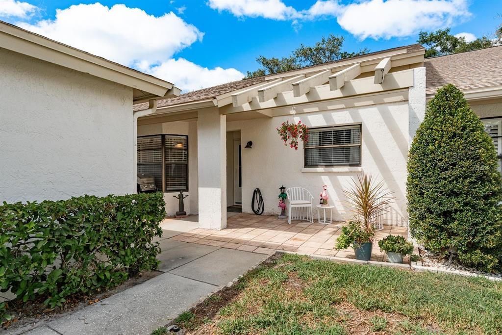 Active With Contract: $200,000 (2 beds, 2 baths, 1022 Square Feet)