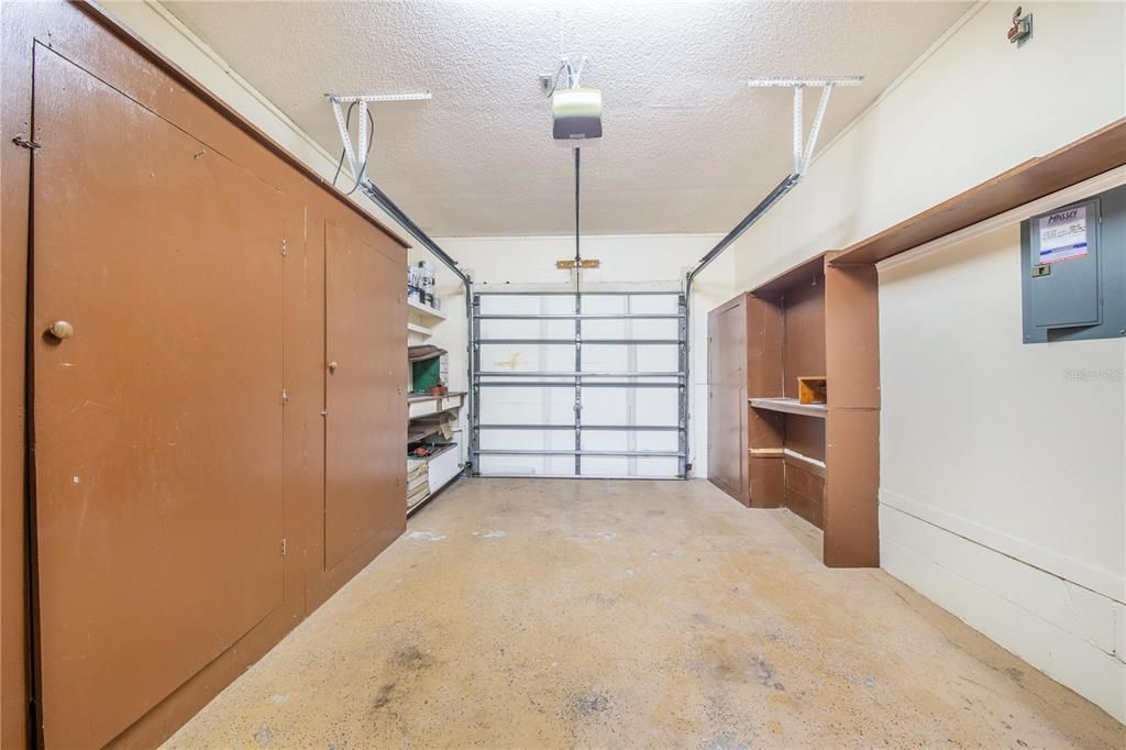 For Rent: $1,700 (2 beds, 2 baths, 886 Square Feet)