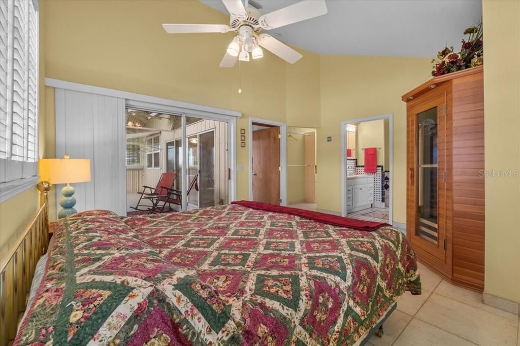 For Sale: $425,000 (3 beds, 2 baths, 2135 Square Feet)