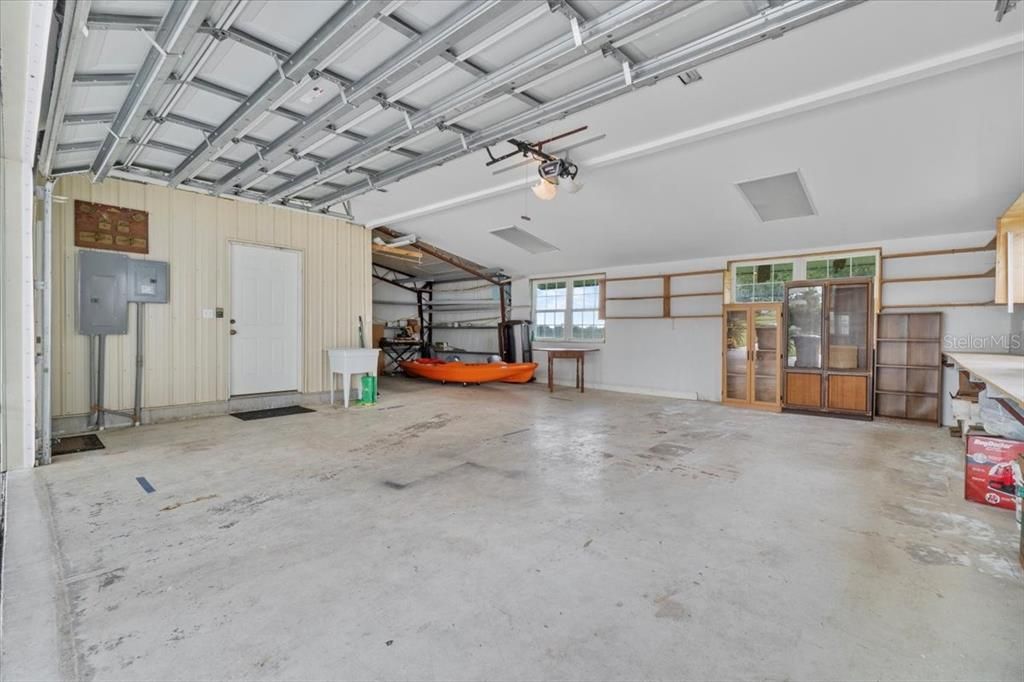 For Sale: $425,000 (3 beds, 2 baths, 2135 Square Feet)