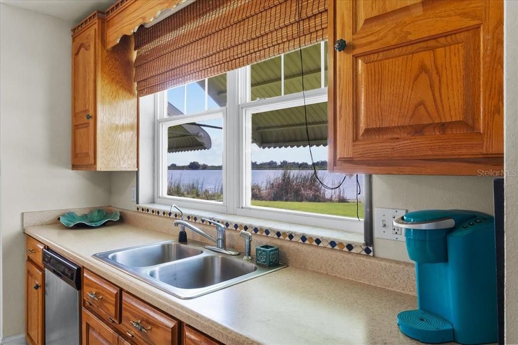 For Sale: $425,000 (3 beds, 2 baths, 2135 Square Feet)