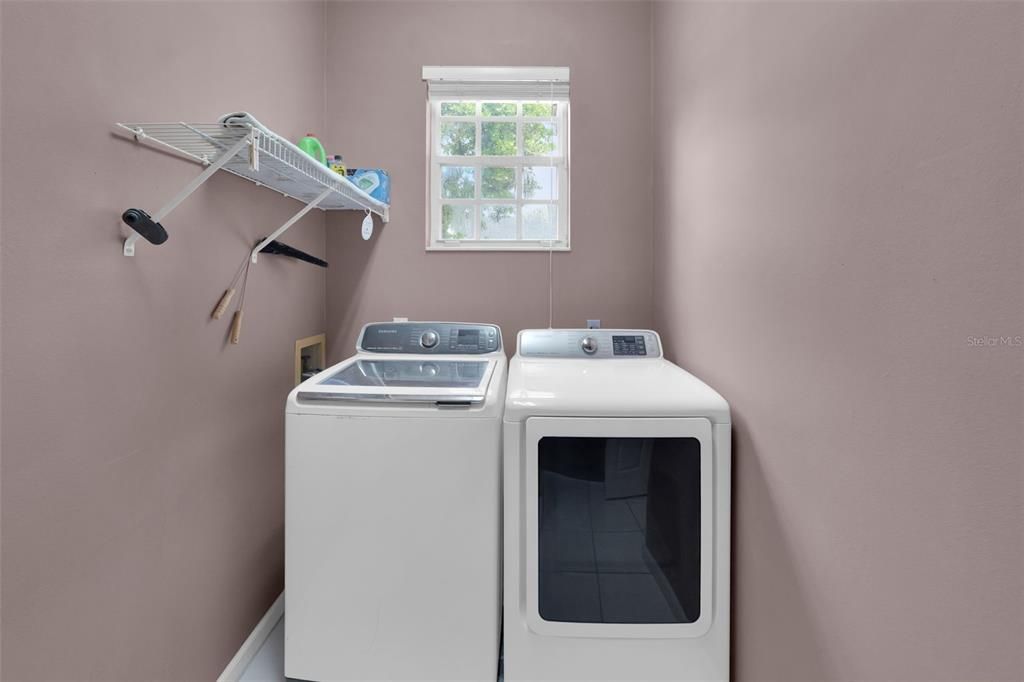 待售: $375,000 (3 贝兹, 2 浴室, 1852 平方英尺)