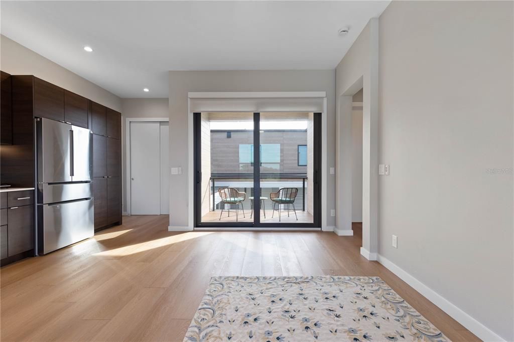 For Rent: $2,200 (1 beds, 1 baths, 759 Square Feet)