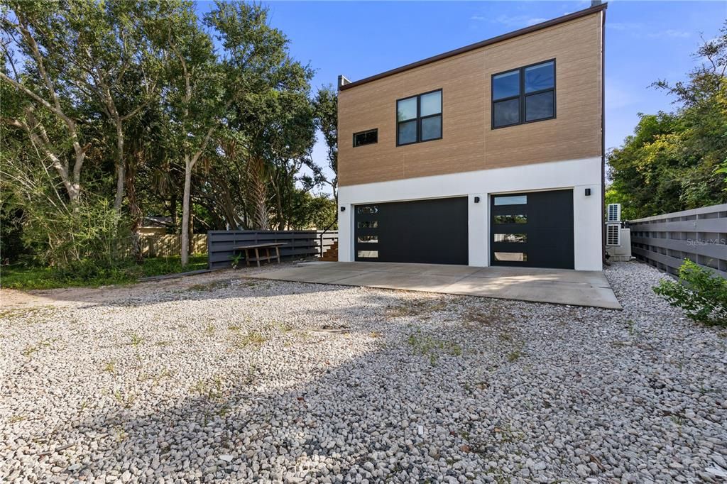 For Rent: $2,200 (1 beds, 1 baths, 759 Square Feet)