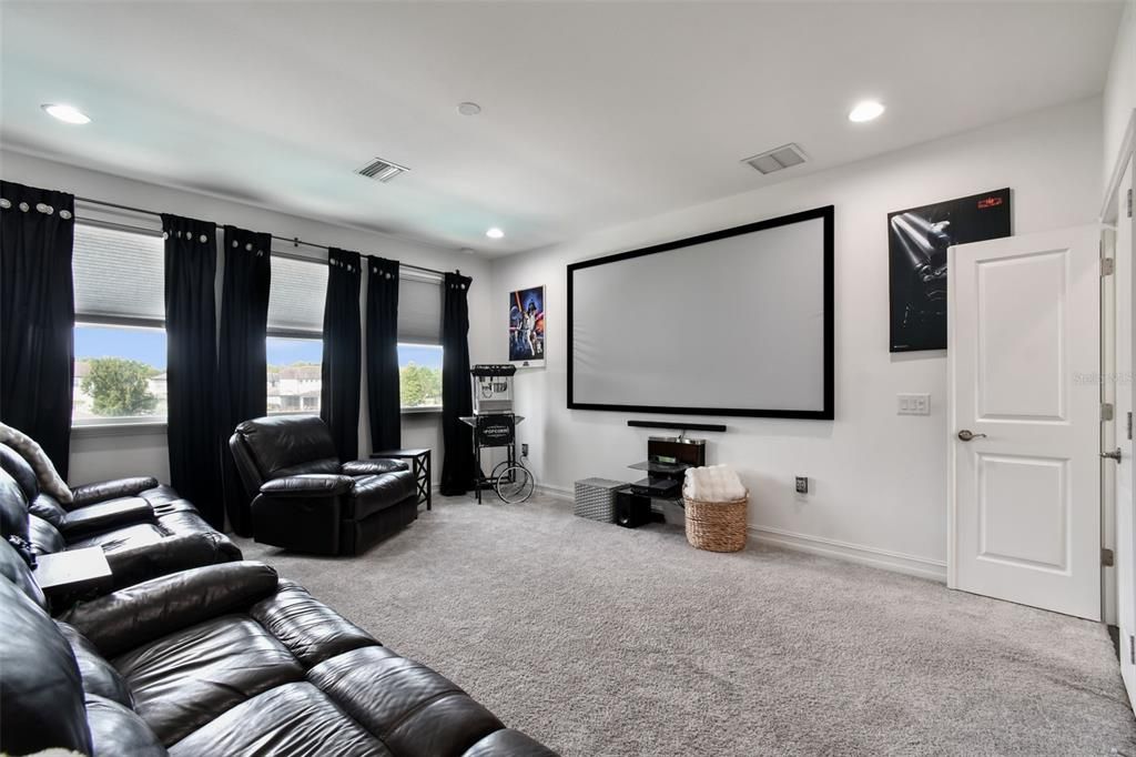 待售: $949,000 (4 贝兹, 3 浴室, 3644 平方英尺)