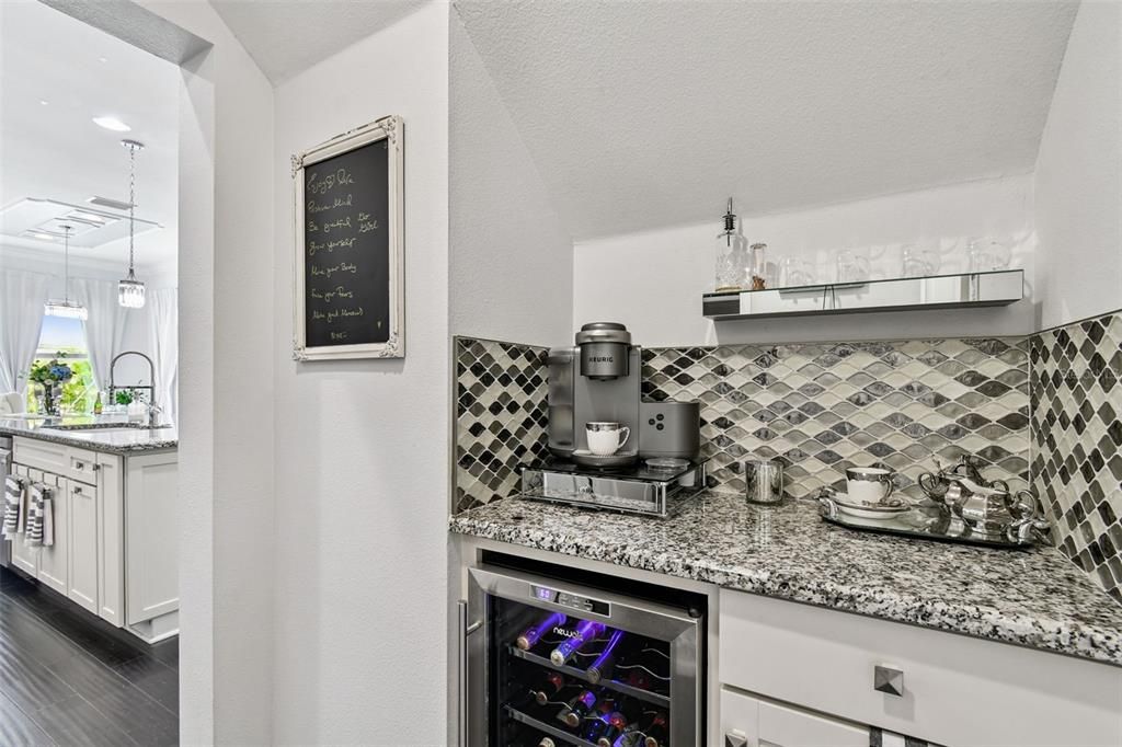 待售: $949,000 (4 贝兹, 3 浴室, 3644 平方英尺)