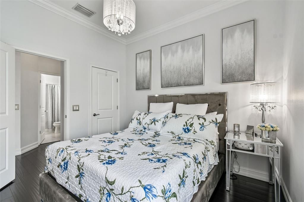 待售: $949,000 (4 贝兹, 3 浴室, 3644 平方英尺)