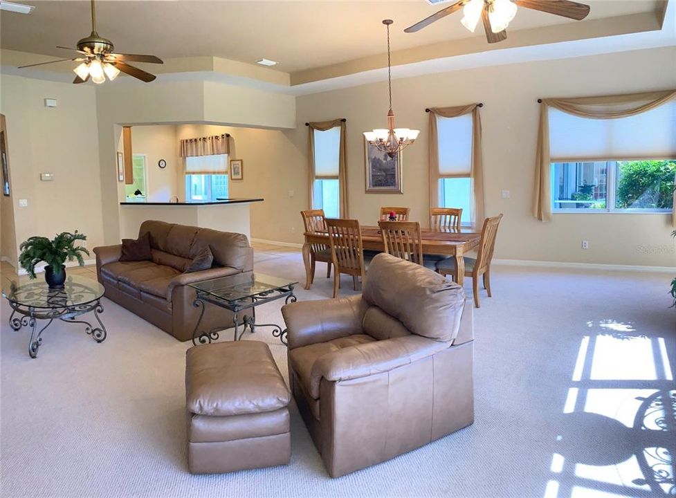 For Rent: $1,975 (3 beds, 2 baths, 1746 Square Feet)