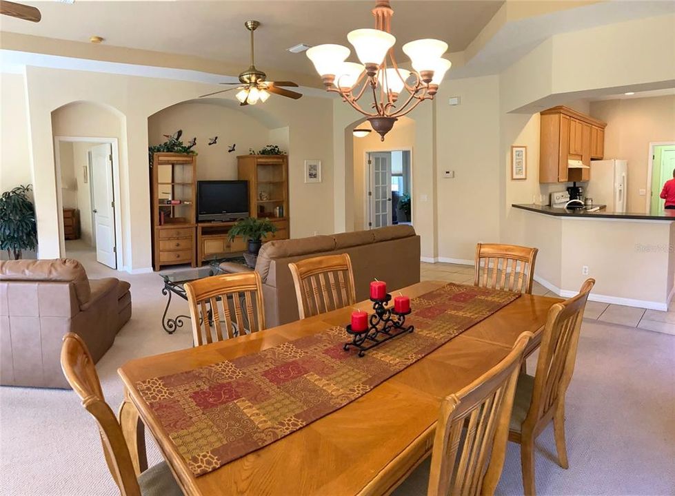 For Rent: $1,975 (3 beds, 2 baths, 1746 Square Feet)