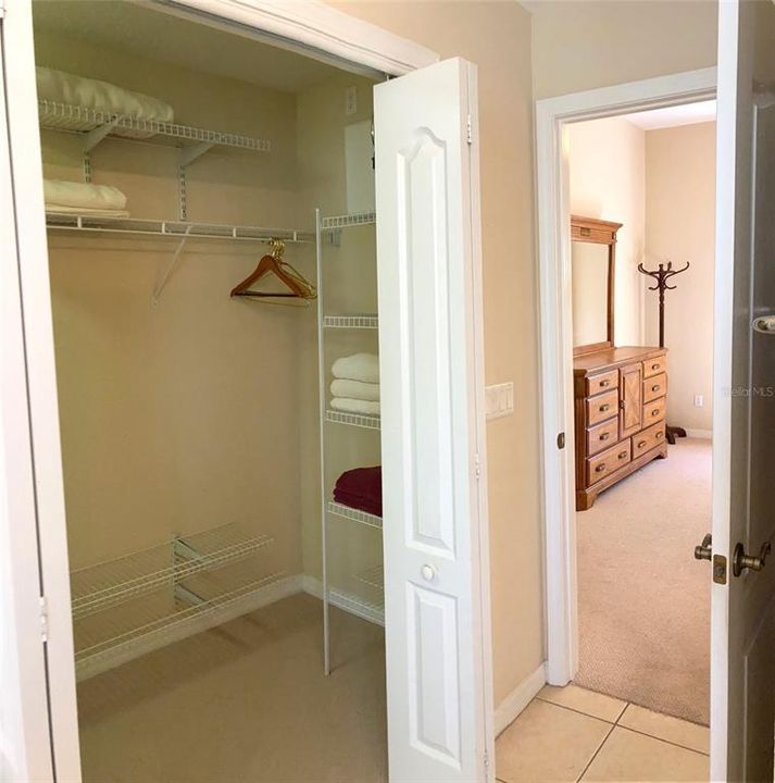 For Rent: $1,975 (3 beds, 2 baths, 1746 Square Feet)